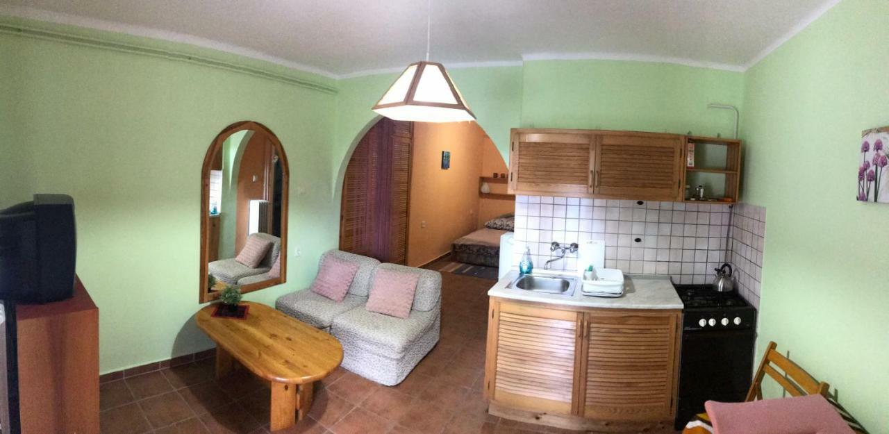 Friends Villa Apartments 2 Heviz Luaran gambar